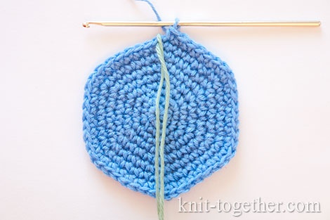 How to crochet in a spiral