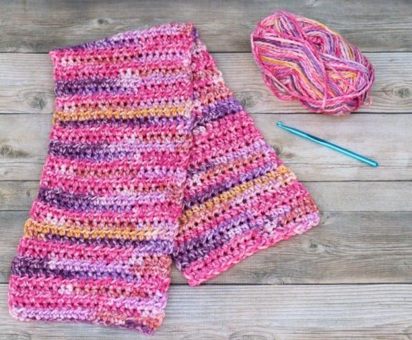 Super Simple ScarfThis list of free scarf patterns has crochet for beginners. Choose between these free crochet patterns and get to work on a project you can be proud of. #CrochetScarfPatterns #CrochetScarf #FreeCrochetPatterns